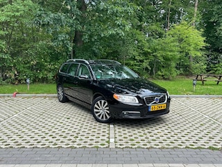 Volvo V70 1.6 T4 Summum Trekhaak Schuifdak