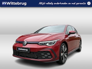 Volkswagen Golf 1.4 eHybrid 245pk DSG GTE / 18" LMV / LED Mistlampen / Stuur en Stoelverwarming / Keyless / Alarm / Dode Hoek / Navi / App Connect