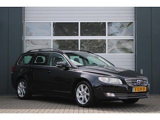 Volvo V70 1.6 T4 Nordic+ Automaat Clima/Cruise/Navi/Xenon/Leder/Stoelverwarming/Bluetooth/Trekhaak/Dealeronderhouden/APK:12-8-2026