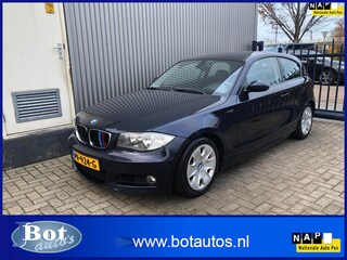 BMW 118i / *LEES TEKST*