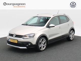 Volkswagen Polo 1.2 TSi Cross | Privacy Glass | Cruise Control | Trekhaak | Navigatiesysteem | 17 Inch | 66.523 Km