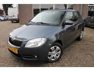 Skoda Fabia 1.2 Classic Airco, Mistlampen voor, Centrale deurvergrendeling, Elektr. ramen voor, Armsteun, Radio-CD speler