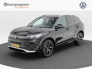 Volkswagen Tiguan 1.5 eHybrid 272 Pk Automaat R-Line Business | LED | Camera | Climate Control | Carplay | Adaptive Cruise | privacy Glass | 20 Inch | 6.992 Km!!