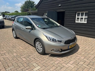 Kia Ceed Cee'd 1.6 GDI Plus Pack
