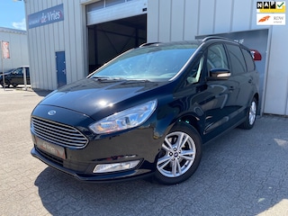 Ford Galaxy 1.5 Titanium 7-Pers. / Clima / Cruise / Navi / Camera / Stoel en voorrruitverw. / LED