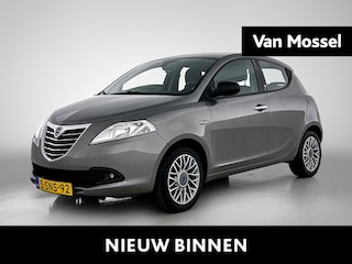 Lancia Ypsilon 0.9 TwinAir Silver Plus | Airconditioning | Lichtmetaal Velgen | Parkeersensoren Achter |