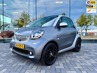 Smart Fortwo 1.0 Turbo Passion 90pk, 2-tone mat grijs- zilver, Panoramadak, NAP, 16 inch