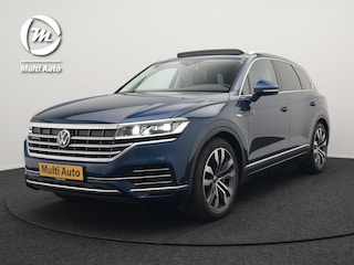 Volkswagen Touareg 3.0 TSi eHybrid 4MOTION Elegance Plug In Hybrid 381pk Dealer O.H PHEV | Panodak | Luchtvering | 21" L.M | Camera | Adaptive Cruise | Lederen Sportstoelen Verwarmd | Stuurverwarming | Navigatie | Virtual | DAB |