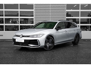 Volkswagen Passat Variant R-Line Edition | 'App-Connect' draadloze smartphone integratie | Afstandscontrolesysteem (Front Assist) | Automatische afstandsregeling (Adaptive Cruise Control)