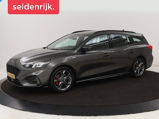 Ford Focus 1.5 EcoBoost ST Line | Stoel & stuurverwarming | Adaptive cruise | Trekhaak | Carplay | Keyless | Climate control | Navigatie | Full LED | Parkeerhulp