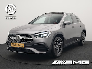 Mercedes-Benz GLA 250 e AMG Line Plug in Hybrid 218pk Dealer O.H | PHEV | Trekhaak af Fabriek | Panodak | Head Up| Adaptive Cruise | Apple Carplay | 360 camera | Sfeeverlichting | Lederen Sportstoelen Verwarmd | Widescreen Display | Navigatie | DAB |