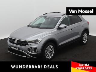 Volkswagen T-Roc 1.0 TSI Life Edition | Multimedia pakket | Assistance pakket plus | Airconditioning automatisch, 2-zone (climatronic) | Velgen 'johannesburg, 17 inch lichtmetaal