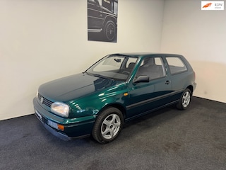 Volkswagen Golf 1.8 GL Uniek 1e Eigenaar met 38DKM