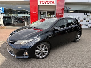 Toyota Auris 1.8 Hybrid Dynamic | Sensoren v/a | Stoelverwarming | Cruise Con