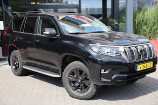 Toyota Land Cruiser 2.8 D-4D 5DRS LOUNGE B/E TREKKER A/T 5 SITZ VAN