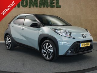 Toyota Aygo 1.0 VVT-i MT Pulse - ACHTERUITRIJCAMERA - APPLE CARPLAY/ANDROID AUTO - STOELVERWARMING - CRUISE CONTROL ADAPTIEF - LED KOPLAMPEN - LICHTMETALEN VELGEN 17" INCH - BLUETOOTH TELEFOONVOORBEREIDING - RIJSTROOKSENSOR MET CORRECTIE