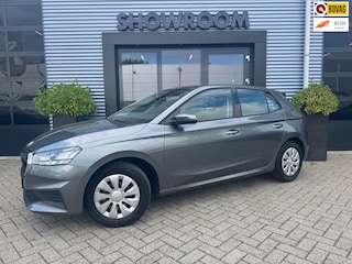 Skoda Fabia 1.0 TSI Ambition Cruise|Apple Carpley|Dealer onderhouden