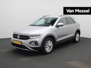 Volkswagen T-Roc 1.0 TSI Life | 115 PK | Airco | Digital Cockpit | All Season Banden | Navi by Shop | Park Assist