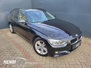 BMW 3-serie Touring 316i Business Sport Stoelverw / Trekhaak / Xenon / Navi / PDC / Clima