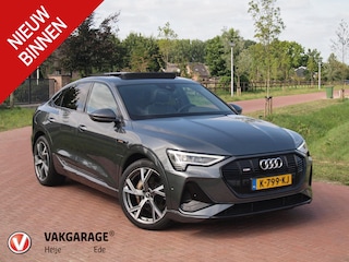Audi E-tron 55 quattro S edition 95 kWh | Panoramadak | Camera | Apple Carplay | Cruise Control |