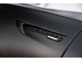 Mercedes-Benz E-klasse 63 S 4MATIC Premium Plus / Keramisch / Luchtv. / Downpipes / Burmester / PPF / Pano / Alarm / stoelverw/koeling Vol optie