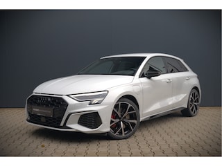 Audi A3 Sportback 45 TFSI e S edition Competition | S-Line | RS Seats | Stoelverwarming | Camera | Navigatie | Cruise Control | LED | Keyless | Virtual Cockpit | Apple Carplay | Parkeersensoren |