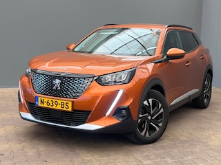 Peugeot 2008 1.2 PureTech 130PK Automaat Allure Pack | Adaptieve Cruise | Trekhaak | Achteruitrijamera | I-Cockpit | Parkeersensoren | LED koplampen| Achterbank in delen neerklapbaar | Achteruitrijcamera | Airco (automatisch)