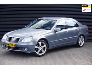 Mercedes-Benz C-klasse 180 K. Avantgarde | Trekhaak | Cruise | Youngtimer |