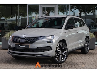 Skoda Karoq 1.5 SportLine TSI ACT 150pk | LED | Navi | Camera | Virtual | Trekhaak | Climate | Keyless | Carplay