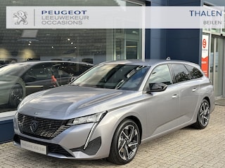 Peugeot 308 SW 1.2 Hybrid 136 e-DCS6 Allure | Hybride Automaat | Navigatie | Climate Control | Adaptieve Cruise Control | Camera | Parkeersensoren | LED Verlichting | 17 Inch Lichtmetalen Velgen | Apple Carplay & Android Auto Draadloos | Zeer Ruime Stationwagen |