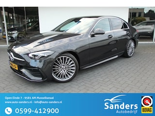 Mercedes-Benz C-klasse 180 AMG Line / NL auto/ Trekhaak af-fabriek/ Panorama/ Burmester / 19 inch