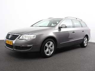 Volkswagen Passat Variant 2.0 FSI Comfortline Clima control Radio CD Trekhaak park control lichtmetalen velgen APK 1-2026 handel / export