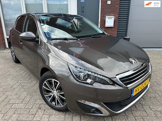 Peugeot 308 1.2 PureTech Blue Lease Premium / Pano / Navi / PDC / LED / NAP