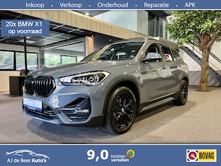 BMW X1 xDrive25e Executive Panorama | Camera | Stoelverwarming | 4x4 | Stormbay metallic