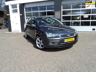Ford Focus Wagon 1.6-16V Futura Airco Cruise