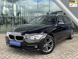 BMW 3-serie Touring 320i High Executive 184pk Automaat / Trekhaak / Stoelverwarming