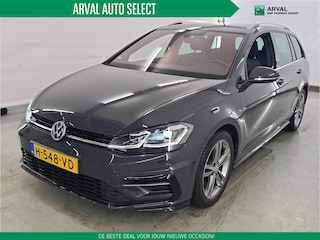 Volkswagen Golf Variant 1.5 TSI 150pk Automaat Highline Business R Line | Dynaudio | LED | Camera + PDC | Navi | CarPlay |17" Velg
