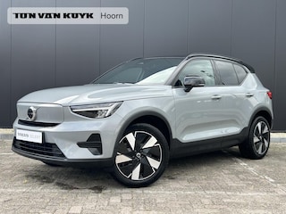 Volvo XC40 Single Motor Extened Range Core 82 kWh Zwart dak / Extra getint glas / All season banden