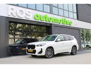 BMW X1 sDrive18i | M-SPORT | KEYLESS | CARPLAY | CAMERA | SFEER | LED | ELEK KOFFERKLEP | 18 INCH |
