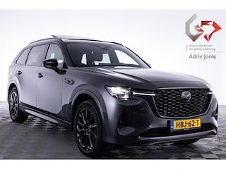 Mazda CX-80 2.5 e-SkyActiv PHEV Homura Plus 6p. BLACK EDITION | TREKHAAK | CAPTAIN CHAIRS | PANORAMA DAK | DUURSTE UITVOERING | GLAS COATING | ALS NIEUW |
