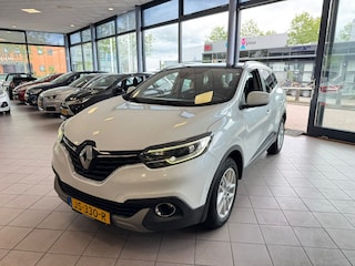 Renault Kadjar 1.2 TCe Bose PDC NAVI PANO APK 7-26 BJ 2016 !!!