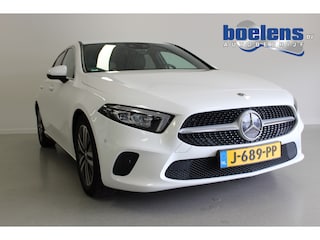 Mercedes-Benz A-klasse 180 d Business Solution Luxury | NAVIGATIE | PDC-V/A | LED | 17'LMV | CARPLAY | STOEL-VERW | CLIMA | DAB |