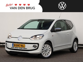 Volkswagen Up 1.0 high up! | Airconditioning | Cruise control | Parkeersensoren