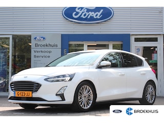 Ford Focus 1.0EB TITANIUM | NL-AUTO! | 1 EIGENAAR! | WINTERPACK | FULL LED | NAVI | CLIMA | CRUISE | PARK SENS V+A
