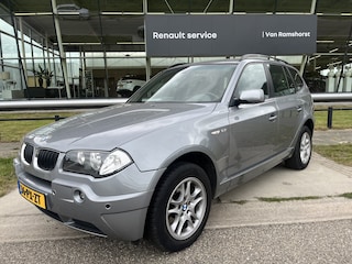 BMW X3 2.5i Executive 192 PK / Automaat / Dealer onderhouden / NAP / 6-Cilinders / PDC V+A / Climate / 17'' LMV /