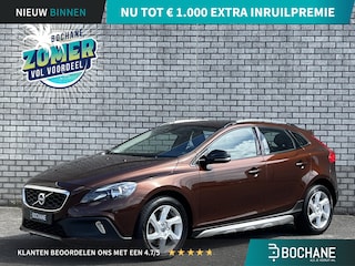 Volvo V40 1.5 T3 Summum | All-Season banden | Parkeersensoren | Navigatie | Trekhaak |