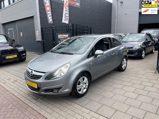 Opel Corsa 1.2-16V Selection 1e Eigenaar! Trekhaak Airco NAP APK