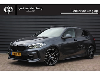 BMW 118i High Executive - M SPORT - HEAD UP - H&K - PANODAK - CAMERA - CARPLAY -