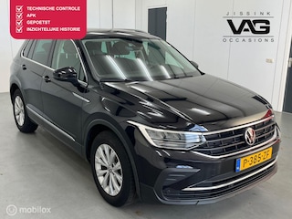 Volkswagen Tiguan 1.5 TSI Life Virtual Camera PDC ACC Lane Assist