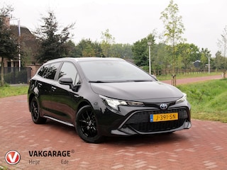 Toyota Corolla Touring Sports 1.8 Hybrid Business Black Style-pakket | 17 Inch | Camera | Apple Carplay | Cruise Control | NL-Auto |
